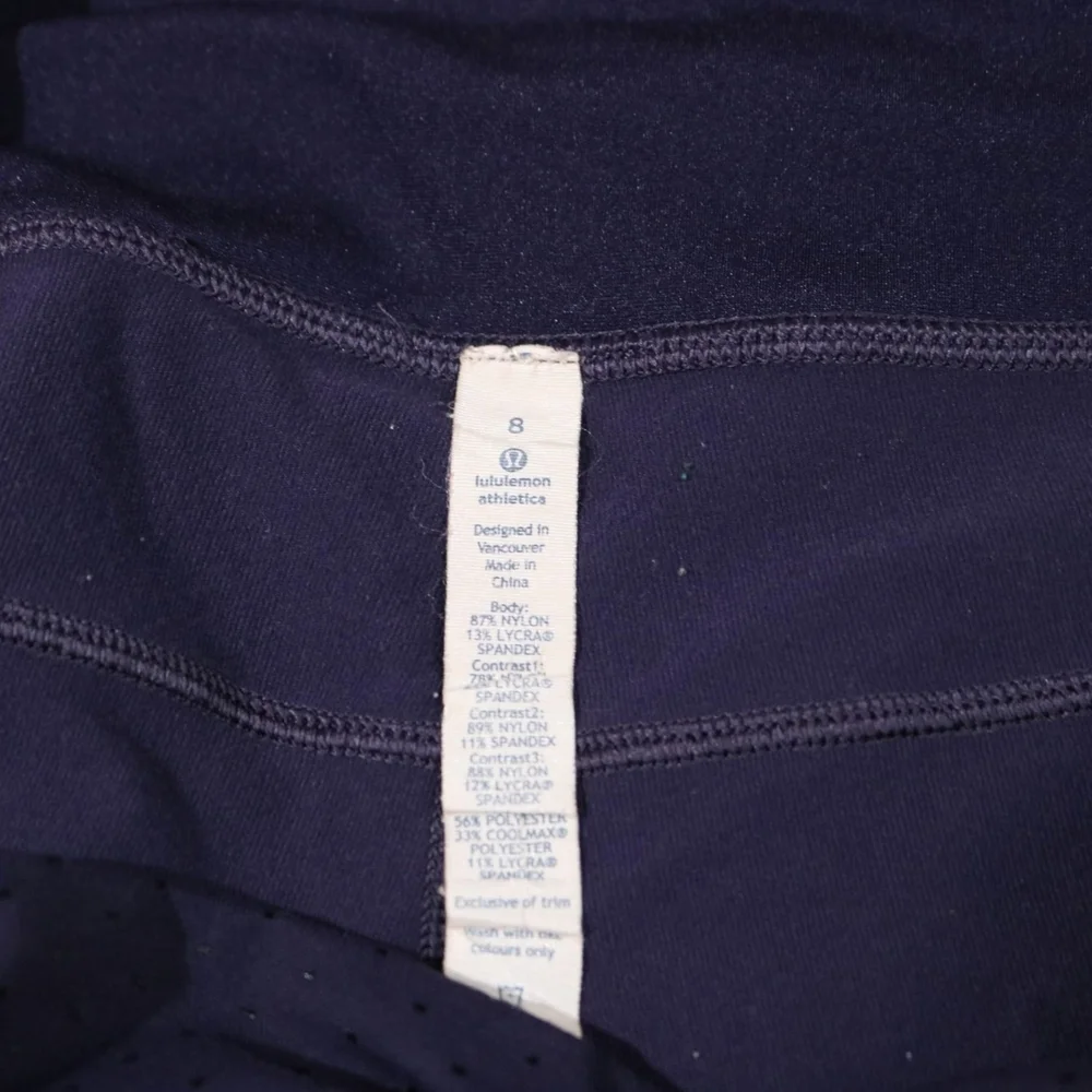 Rare Lululemon Exquisite Trouser CropShine Dot Black Grape W6E22S Wm Sz 8 2014